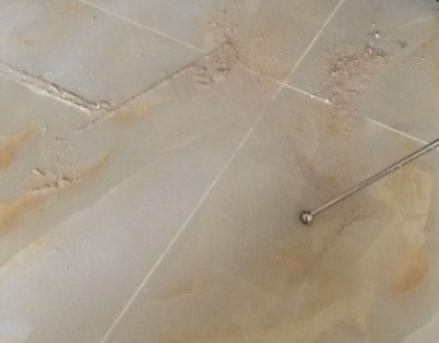 宁化瓷砖空鼓维修公司分享粘合剂选择不当在瓷砖铺贴过程中可能导致以下问题