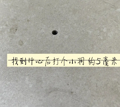 宁化瓷砖空鼓维修公司专业解答在瓷砖铺贴过程中，如果砂料搅拌不均匀，将会带来以下问题